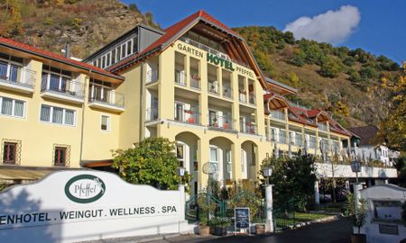 Gartenhotel & Weingut Pfeffel